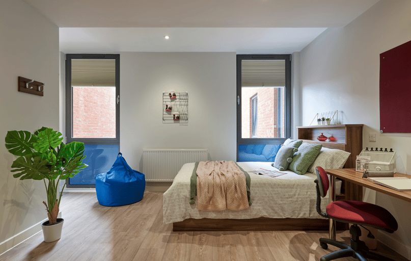 Deluxe Studio, Central Studios, 4 Greyfriars Road, Central, Reading - Image 1